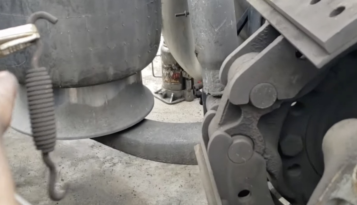 Air suspension and brake component repair